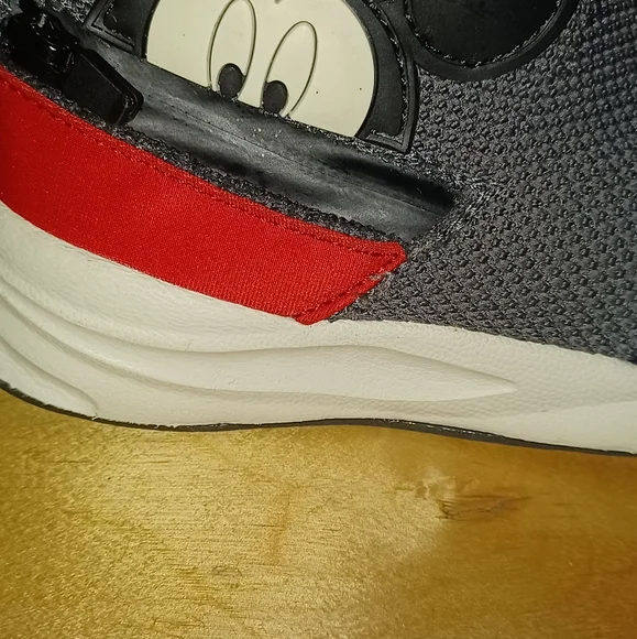 Zara x Disney Baby Kids Mickey Mouse High Top Zipper Athletic Shoes 25 EUR/9 US - Picture 3 of 5